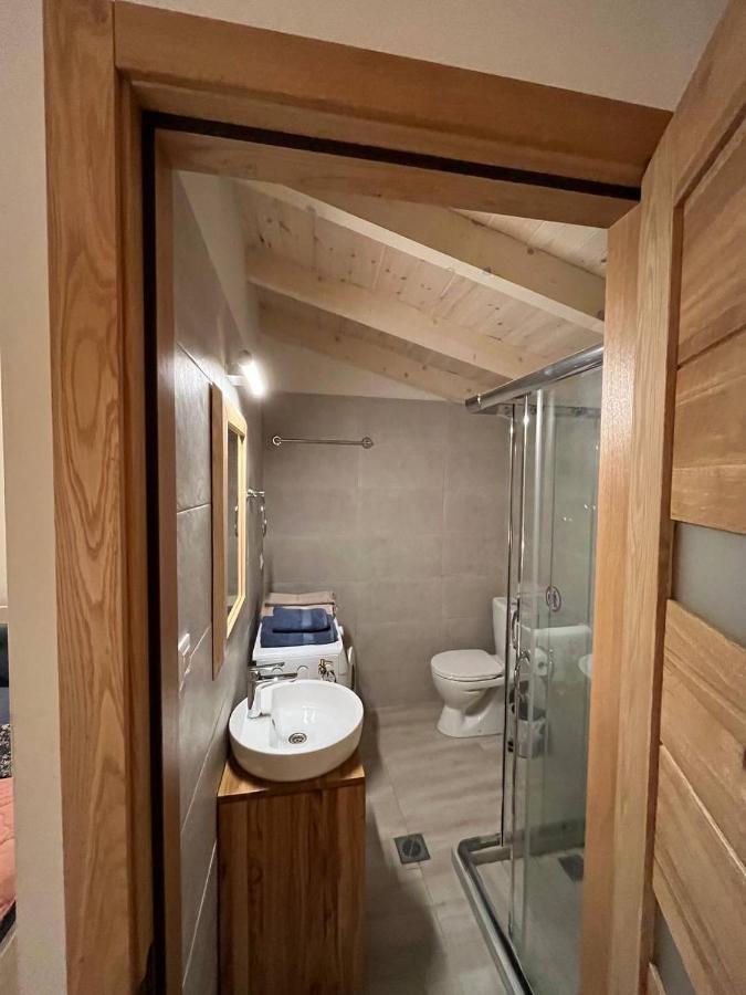 Valeria'S Apartments Sinarádes Екстериор снимка