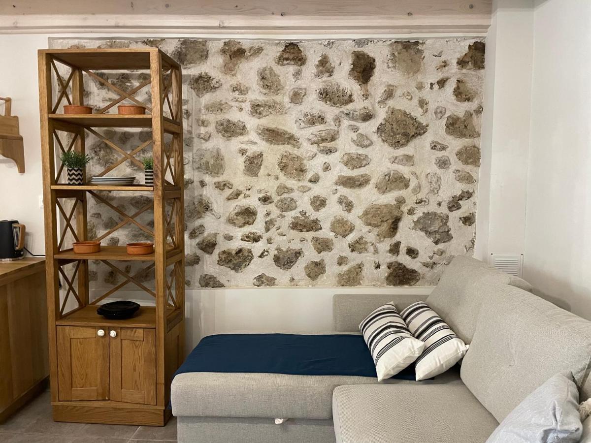 Valeria'S Apartments Sinarádes Екстериор снимка