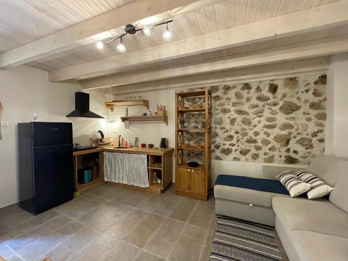 Valeria'S Apartments Sinarádes Екстериор снимка